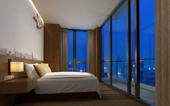 Hotel Hilton Garden Mongkok 3*