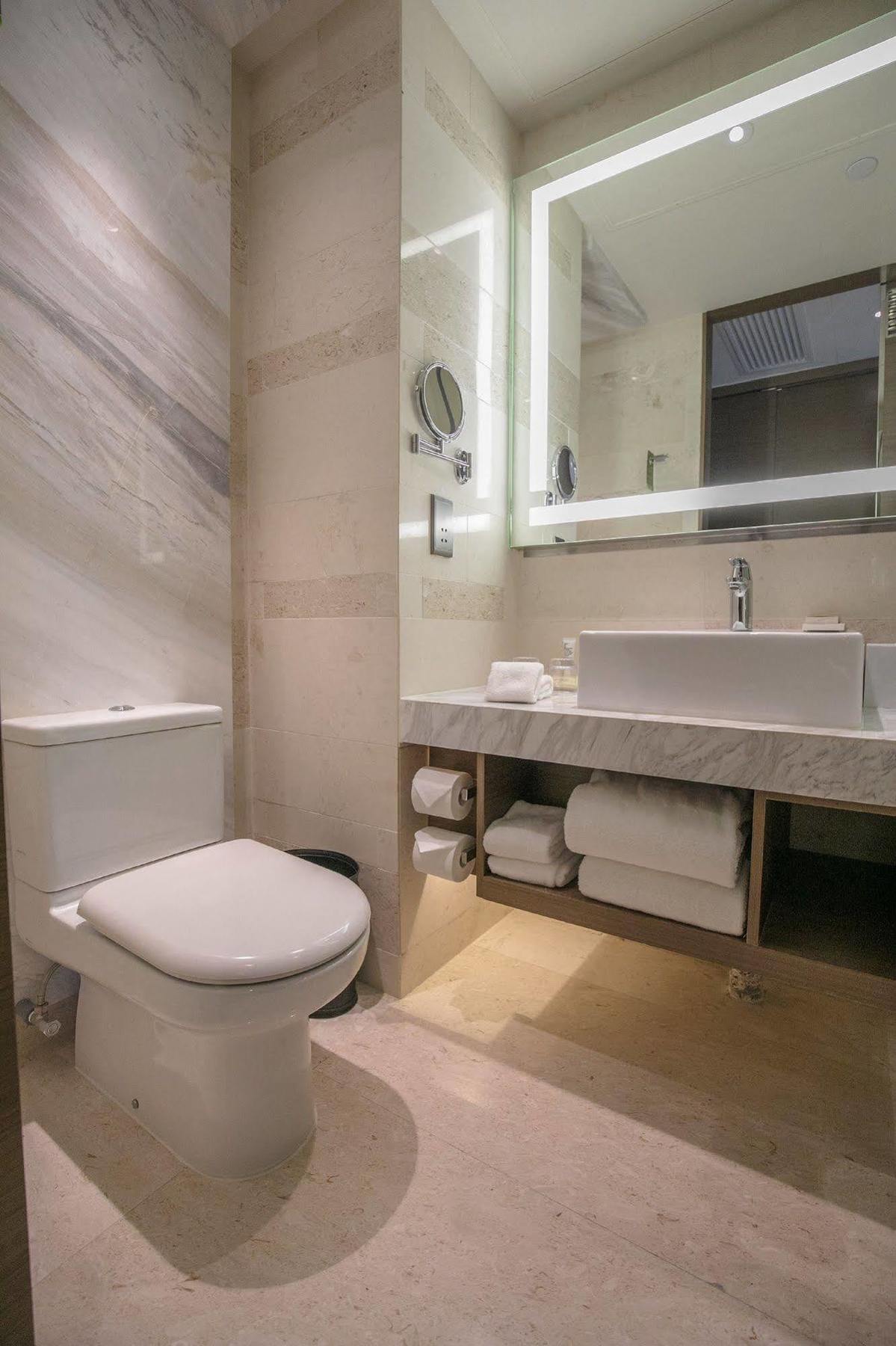 Hilton Garden Mongkok Hotel